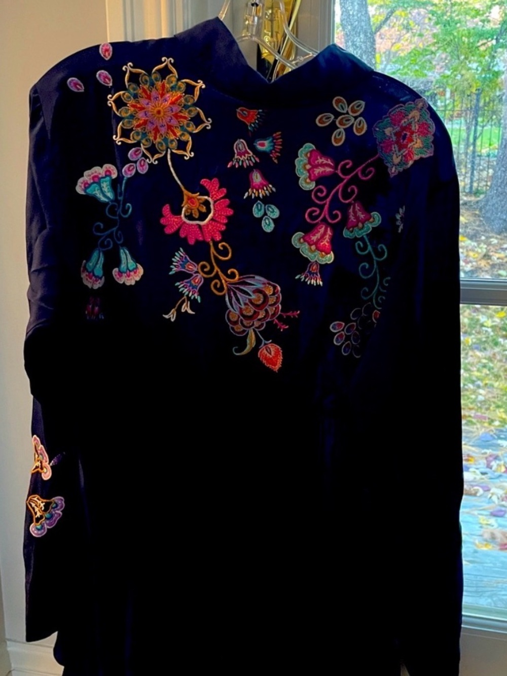 NWT - Johnny Was Navy Alesa Tiered Silk Tunic - Sz Medium - Picture 11 of 11
